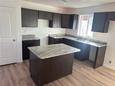 995 Berk Ave, Kingman, AZ 86409 - photo 2