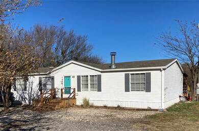1005 Ben Dr, Cleburne, TX 76031 - photo 2