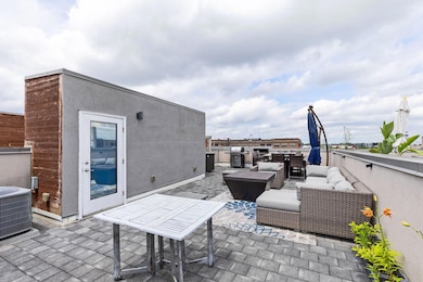 29-web-or-mls-239AudenAveExt_Hommati102