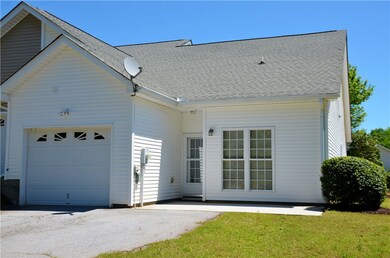 124 Heritage Place Dr, Pendleton, SC 29670 - photo 2