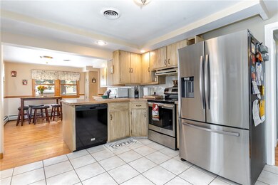 51 Winslow St, Riverside, RI 02915 - photo 7