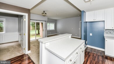 10604 Provincial Dr unit 103, Manassas, VA 20109 - photo 5