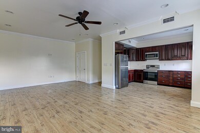 108 E State St unit 2, Kennett Square, PA 19348 - photo 4