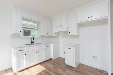 507 N Illinois Ave, Weslaco, TX 78596 - photo 2