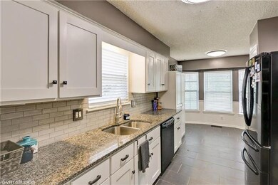 14311 W 65th St, Shawnee, KS 66216 - photo 6