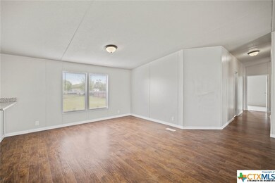 162 Hillside Dr, Troy, TX 76579 - photo 7