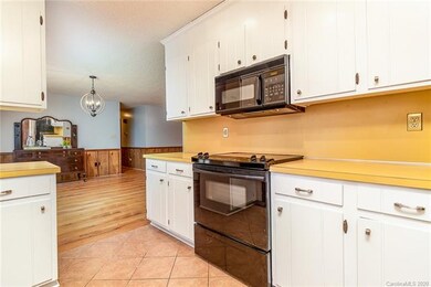 180 Dunlap Loop unit 31, Statesville, NC 28625 - photo 5