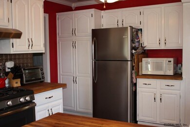 145 Ramsey Place, Albany, NY 12209 - photo 5