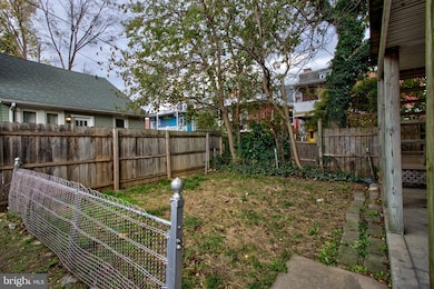 557 W Grant St, Lancaster, PA 17603 - photo 3