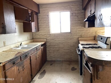Kitchen 3