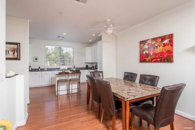 Dining/Kitchen