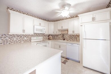 BRIGHT KITCHEN