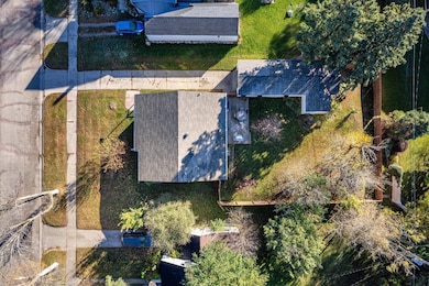 509 W Douglas Ave, Fergus Falls, MN 56537 - photo 2