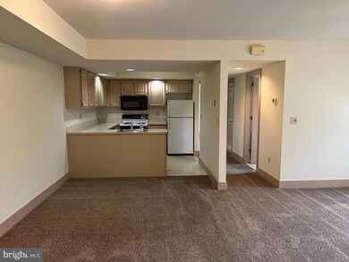 1032 N Easton Rd unit C, Doylestown, PA 18902 - photo 2