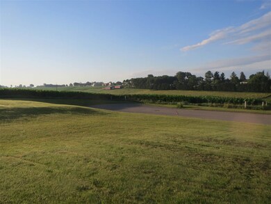 L4 Spruce Park Dr, Potosi, WI 53820 - photo 2