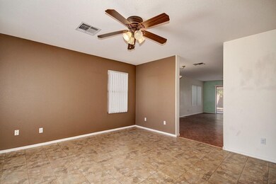 06 - Living Room