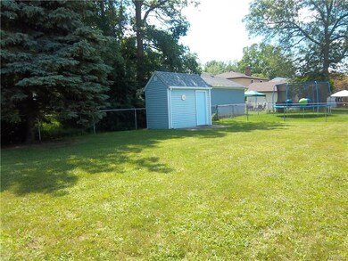 1057 Remington Dr, North Tonawanda, NY 14120 - photo 3