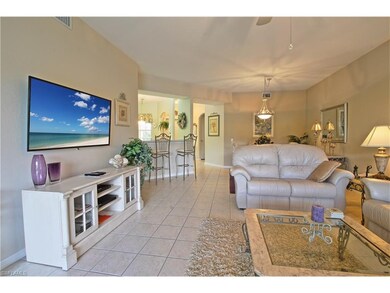 Breakfast Bar, Living and Dining Room