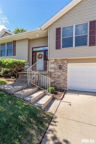 6140 Jebens Ave, Davenport, IA 52806 - photo 2