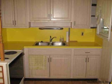 15 Western Ave, Glens Falls, NY 12801 - photo 3