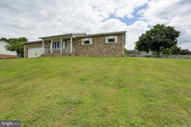 1292 Hollywell Ave, Chambersburg, PA 17201 - photo 2