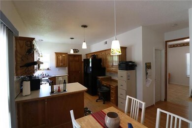 10210 W 51st Terrace, Shawnee, KS 66203 - photo 5