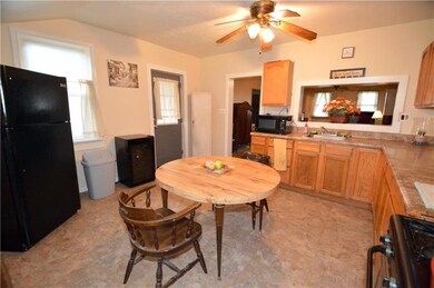 640 Furnace St, Emmaus, PA 18049 - photo 7