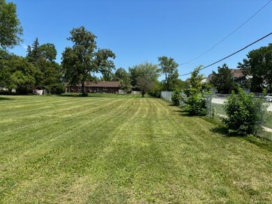 10000 Potter Rd, Des Plaines, IL 60016 - photo 3