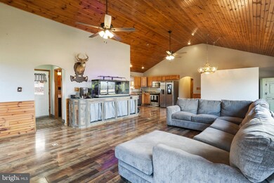 381 Kline Farm Ln, Berkeley Springs, WV 25411 - photo 6