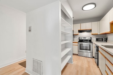 201 Thorndike St unit 2-312, Lowell, MA 01852 - photo 4