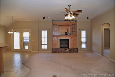 3300 E Emmitsburg Place, Broken Arrow, OK 74014 - photo 6