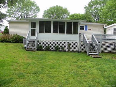 224 Cranbrook Cir, Hendersonville, NC 28792 - photo 3