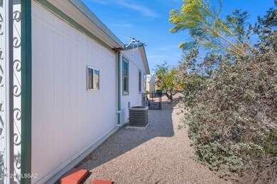 6171 S Foxhunt Dr, Tucson, AZ 85746 - photo 4