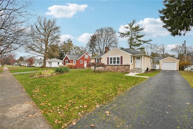 940 S Grosvenor Rd, Rochester, NY 14618 - photo 2