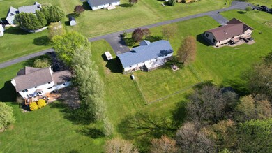 56 Spruce St unit 56, Canvas, WV 26662 - photo 6