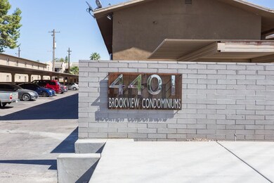 4401 N.12th St-10