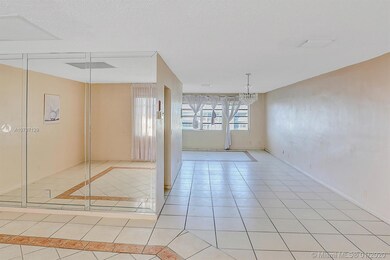 329 SE 3rd St unit 502T, Hallandale Beach, FL 33009 - photo 6