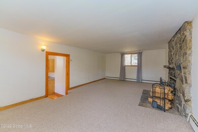 31 Snyders Lake Rd, Wynantskill, NY 12198 - photo 4