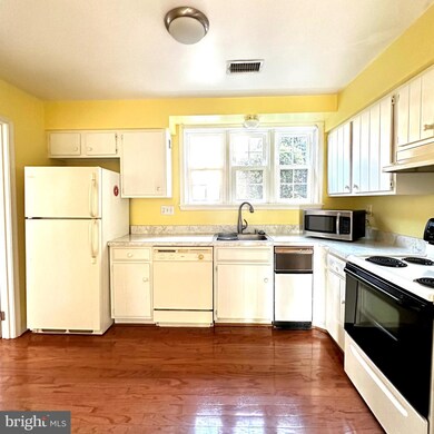 94 A Leeds Ct E, Warrenton, VA 20186 - photo 3