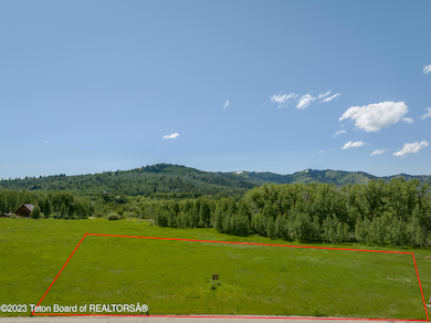 9830 Hiddenwaters Ln, Victor, ID 83455 - photo 3
