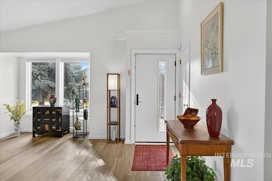 5672 W Drawbridge Dr, Boise, ID 83703 - photo 5