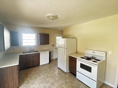 217 Federal St, Midland, MI 48642 - photo 5