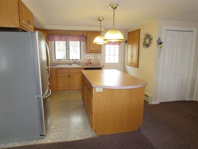 37 Elm St, Sanbornville, NH 03872 - photo 3