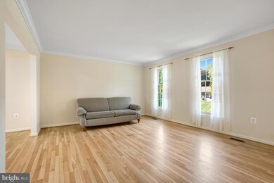 10505 Clipper Dr, Fairfax Station, VA 22039 - photo 6