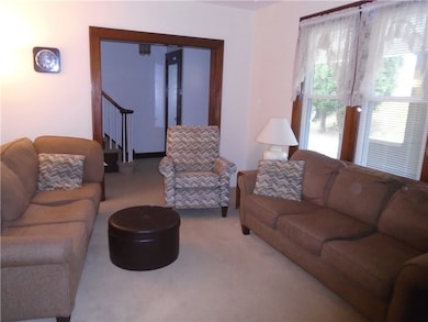 958 Anthony Wayne Dr, Baden, PA 15005 - photo 4