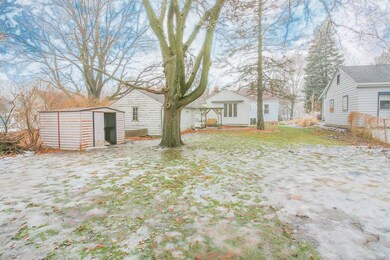 1922 Walnut St, Cedar Falls, IA 50613 - photo 5