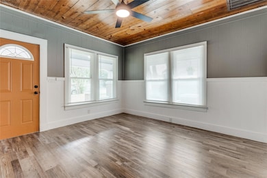 218 W Heron St, Denison, TX 75020 - photo 5