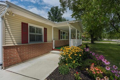 COVERED FRONT PORCH