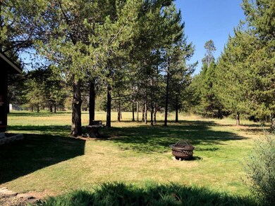 Park Like Setting With Fire Pit For Those Chilly F