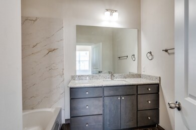 710 Benge Dr unit 712-E, Arlington, TX 76013 - photo 7